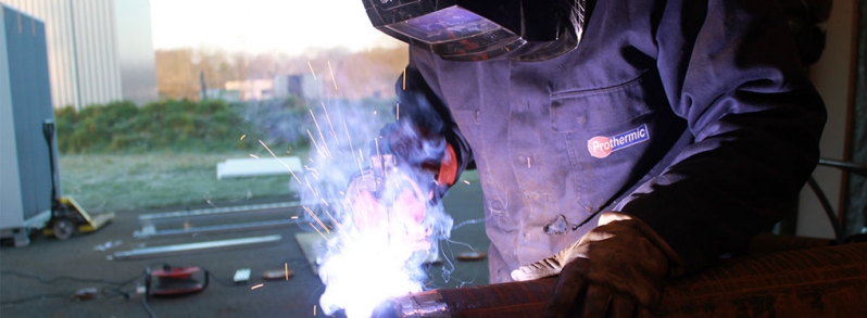 Préfabrication des sous-stations à l'atelier